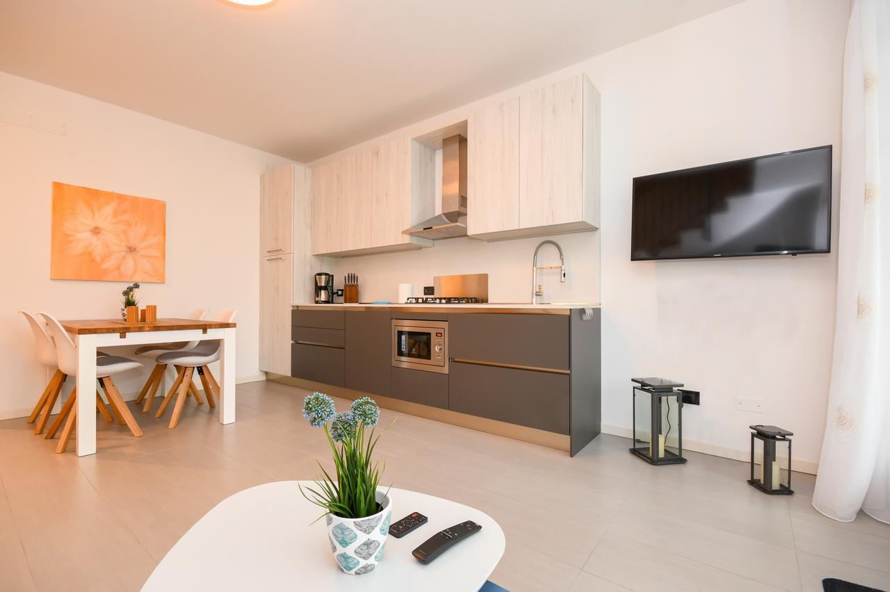Aurora Home Sirmione Luaran gambar